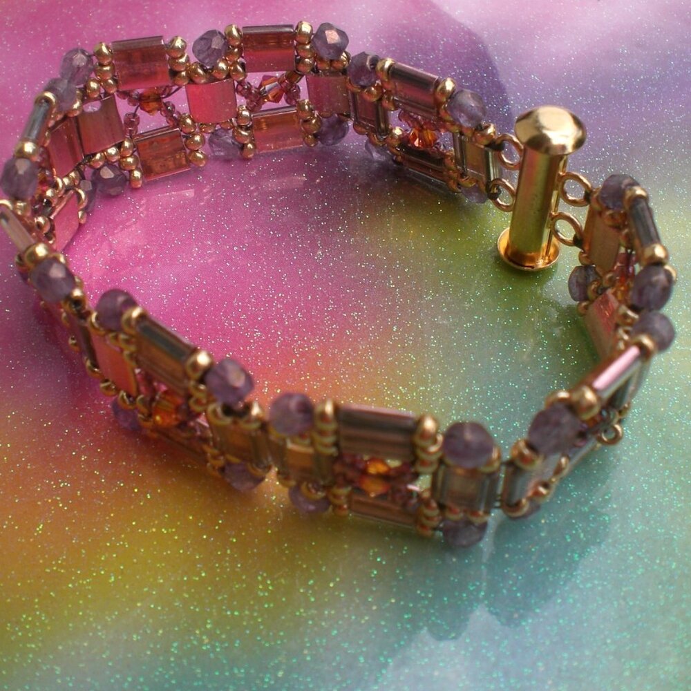 GOLDEN TILA BRACELET